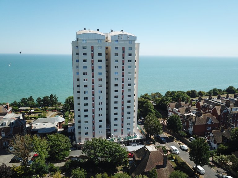 Baumit supplies the EWI for high-rise in Eastbourne